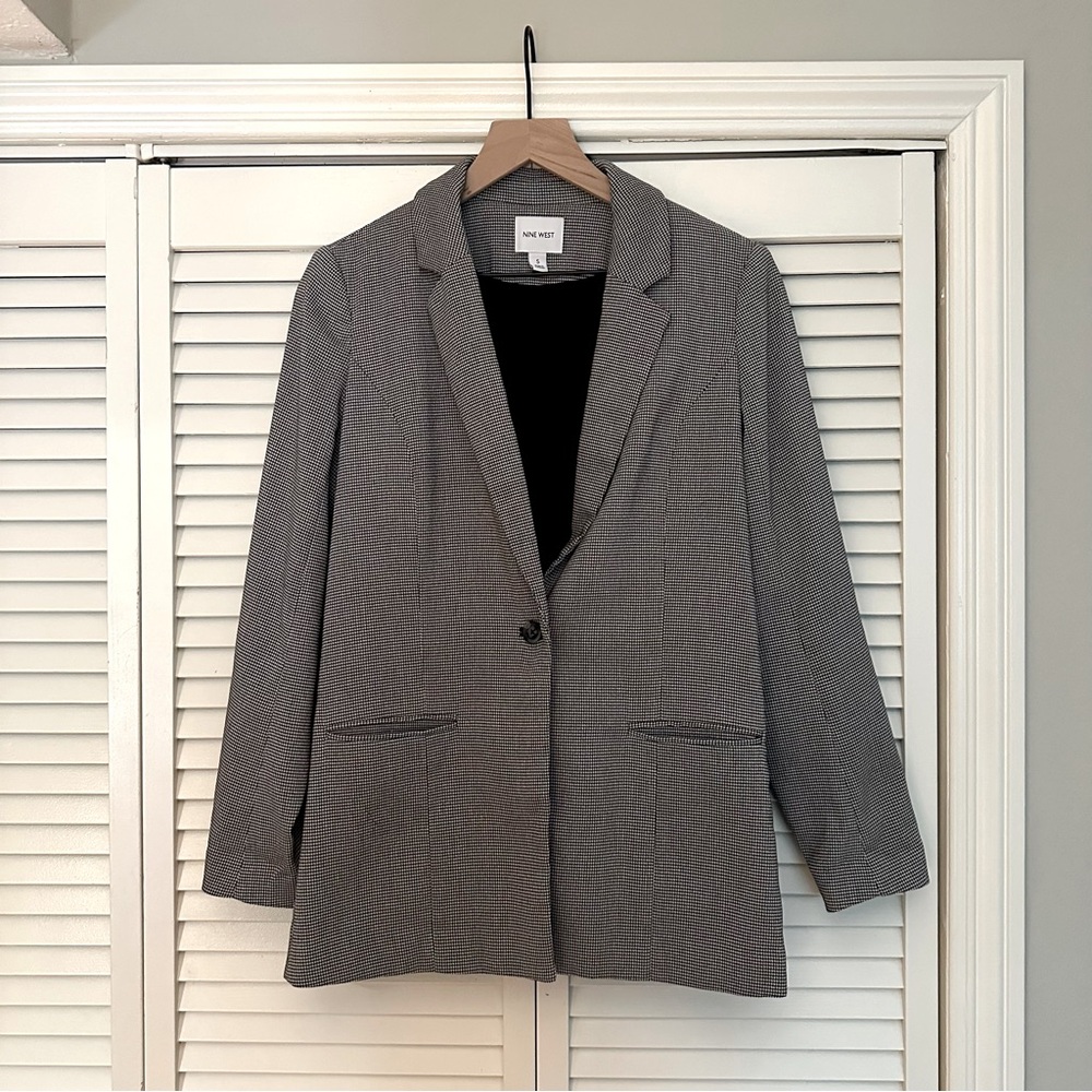 Nine West Houndstooth Blazer, Gray, Size S.